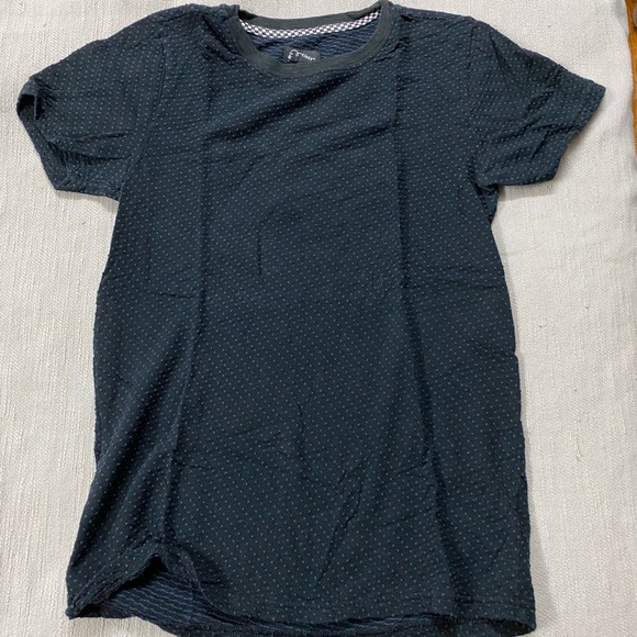 Boys youth tee with polka dots - Picture 1 of 3